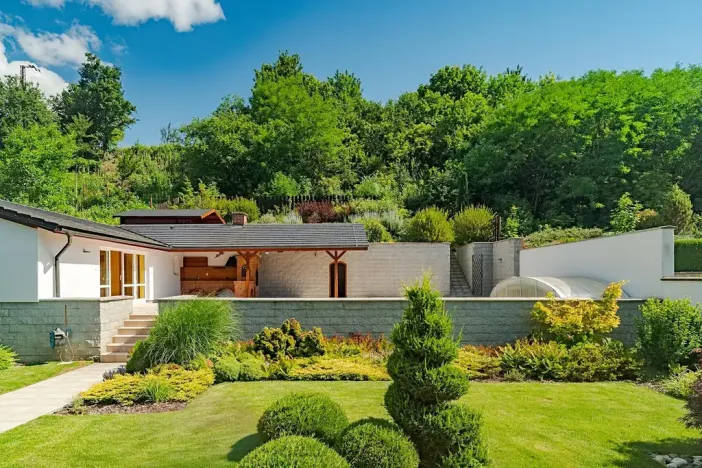 Prodej rodinného domu, Benátky, 241 m2