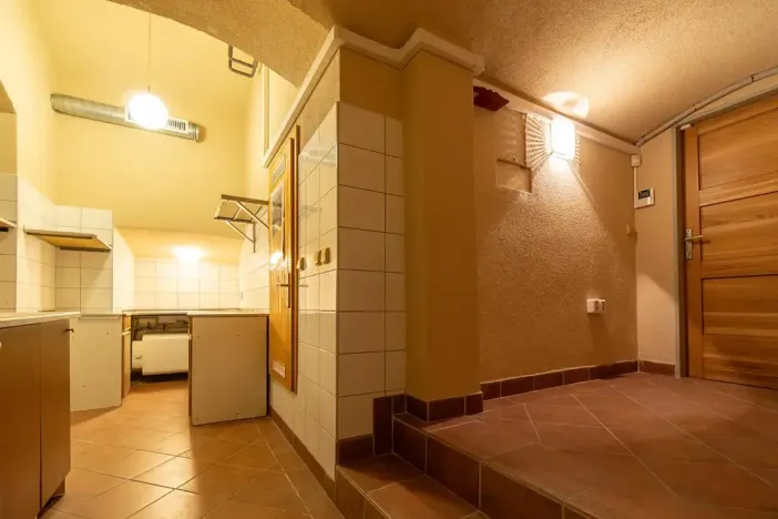 Pronájem obchodního prostoru, Praha - Nové Město, Palackého, 126 m2