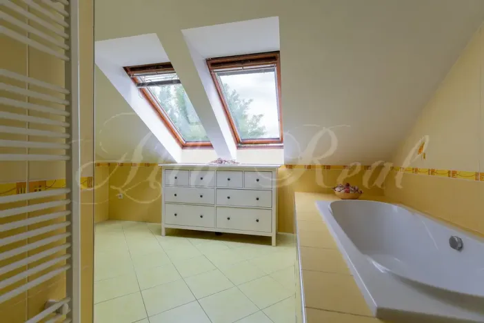 Prodej rodinného domu, Modřice, Brněnská, 371 m2