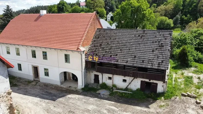 Prodej rodinného domu, Tuhaň, 700 m2
