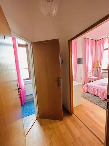 Pronájem apartmánu, Karlovy Vary, Zámecký vrch, 200 m2
