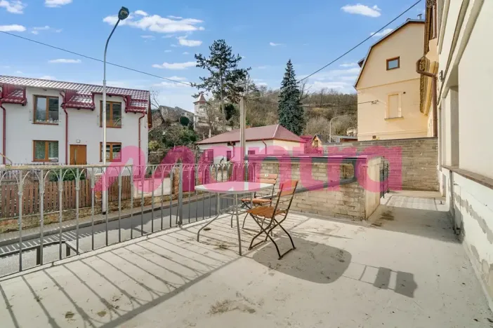 Prodej vícegeneračního domu, Praha, V Podbabě, 90 m2