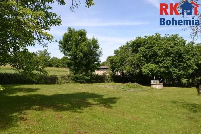 Prodej pozemku pro bydlení, Cholenice, 16365 m2