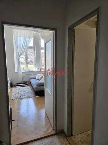 Pronájem bytu 2+kk, Praha - Žižkov, Milíčova, 45 m2