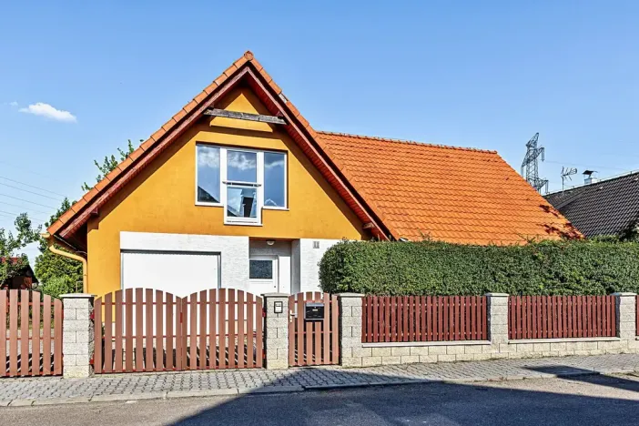 Prodej rodinného domu, Zvole, Přední, 230 m2