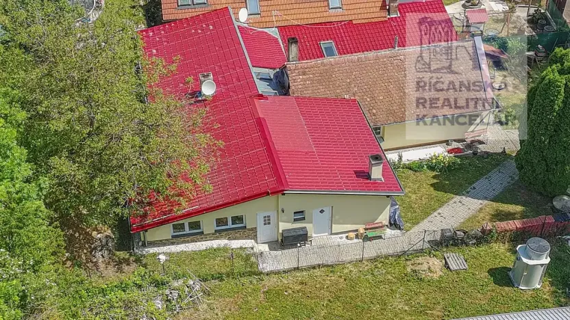 Prodej bytu 2+kk, Červené Pečky, Dobešovice, 66 m2
