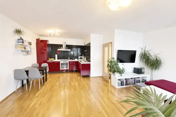 Pronájem bytu 2+kk, Praha - Vršovice, Ruská, 67 m2