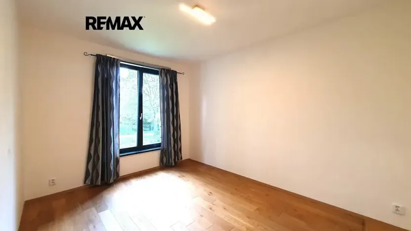 Pronájem bytu 2+kk, Praha - Libeň, Primátorská, 50 m2