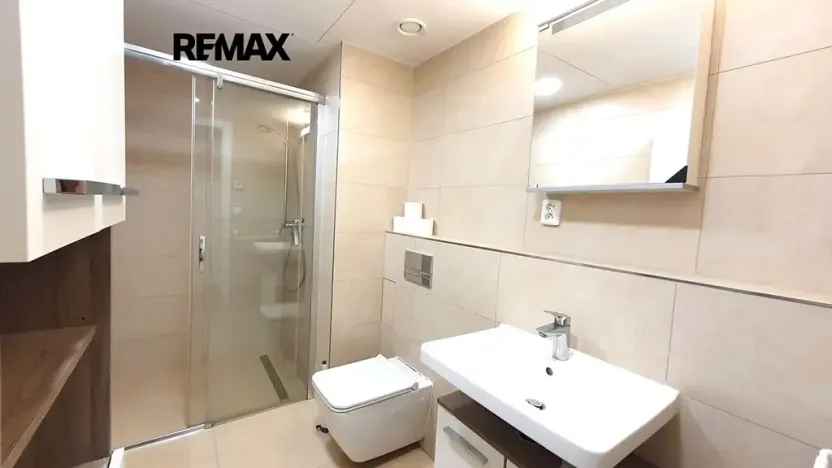 Pronájem bytu 2+kk, Praha - Libeň, Primátorská, 50 m2