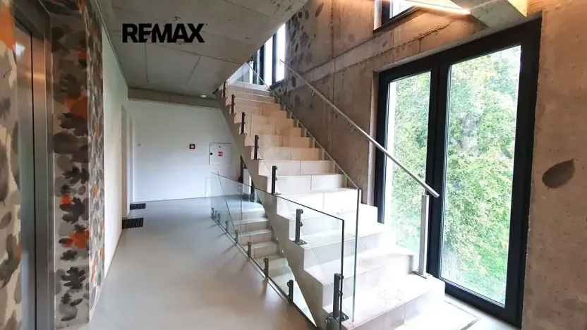 Pronájem bytu 2+kk, Praha - Libeň, Primátorská, 50 m2