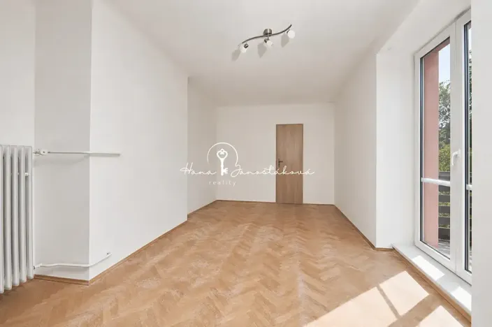 Prodej bytu 2+1, Trhové Sviny, 72 m2