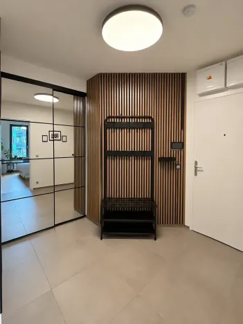 Pronájem bytu 2+kk, Praha - Nusle, Kloboučnická, 48 m2