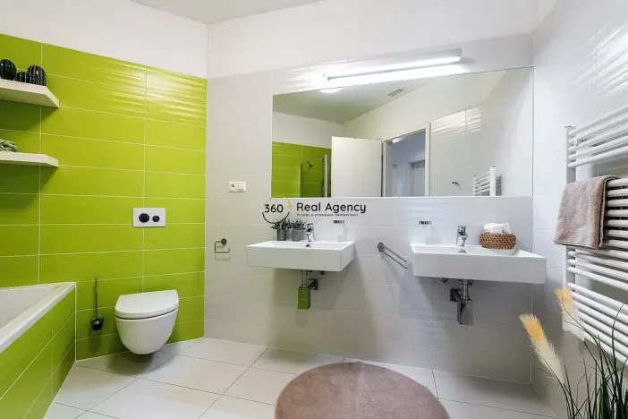 Prodej rodinného domu, Trnová, 214 m2