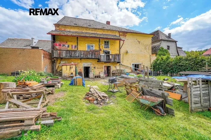 Prodej vícegeneračního domu, Úterý, 677 m2