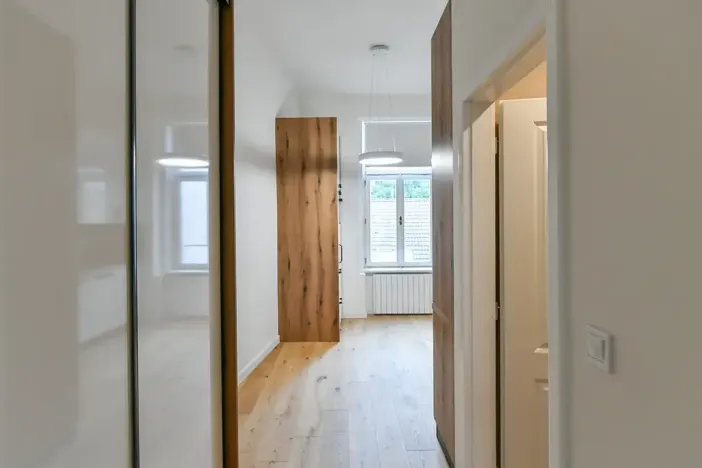 Pronájem bytu 2+kk, Praha - Smíchov, Holečkova, 36 m2