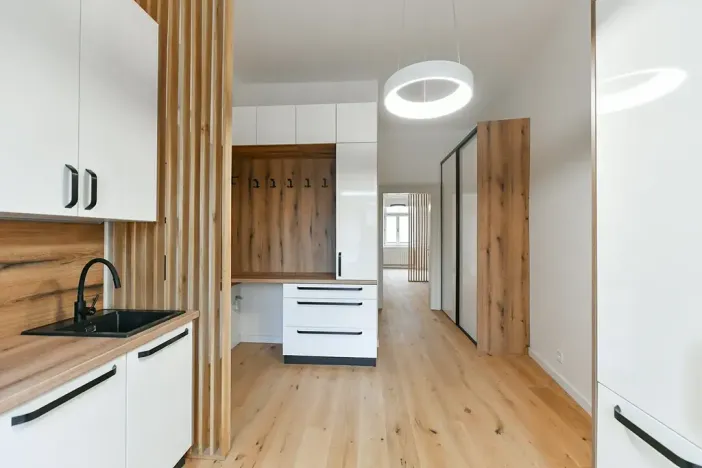 Pronájem bytu 2+kk, Praha - Smíchov, Holečkova, 36 m2