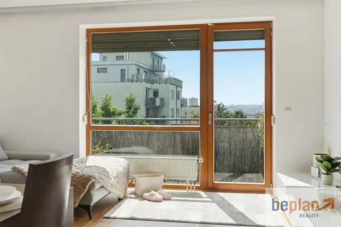 Pronájem bytu 2+kk, Praha - Malešice, Univerzitní, 63 m2