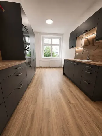 Pronájem bytu 2+1, České Budějovice, J. Plachty, 71 m2