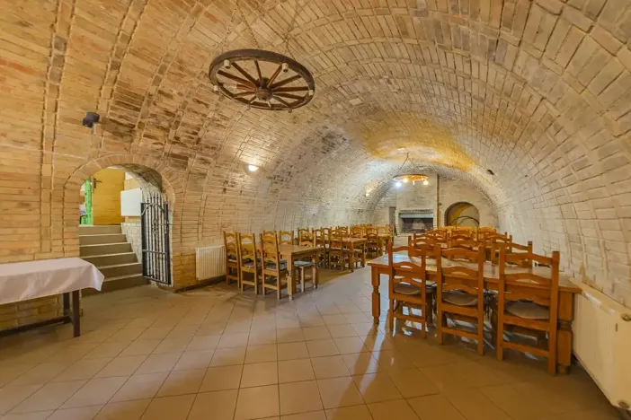 Prodej zemědělského objektu, Velké Pavlovice, Trávníky, 400 m2