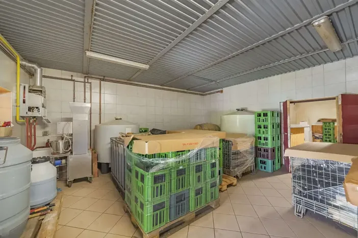 Prodej zemědělského objektu, Velké Pavlovice, Trávníky, 400 m2