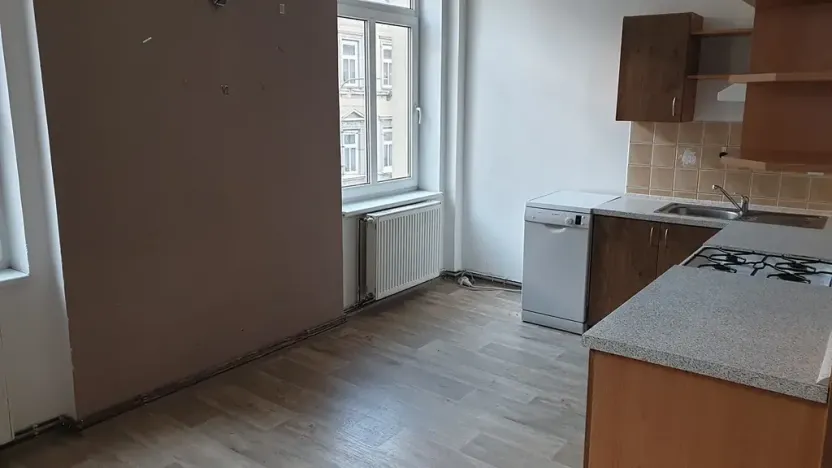 Pronájem bytu 2+1, Teplice, Jankovcova, 72 m2