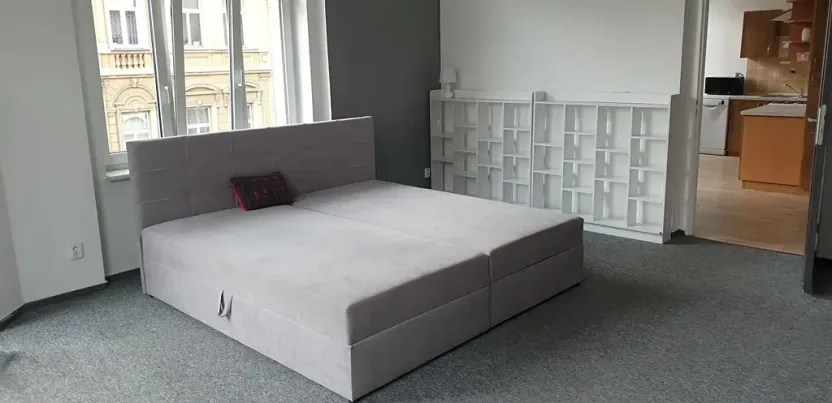 Pronájem bytu 2+1, Teplice, Jankovcova, 72 m2