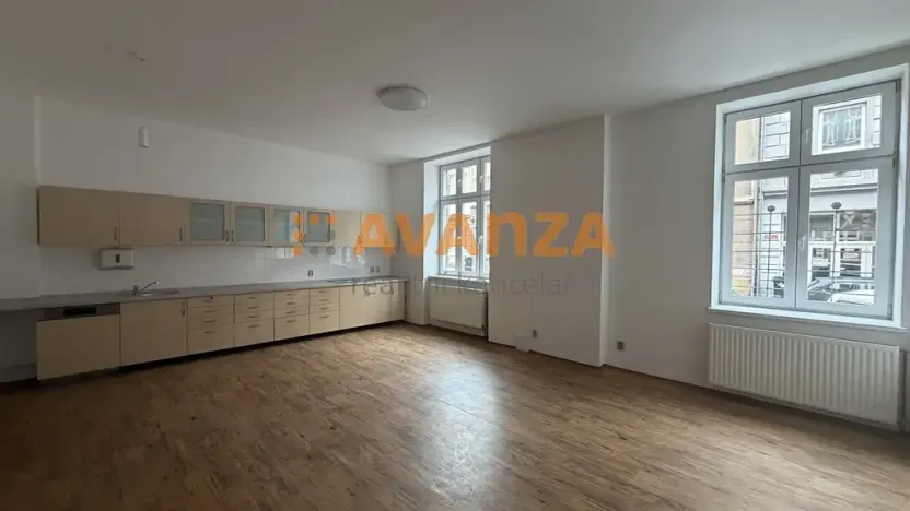 Prodej bytu 2+kk, Děčín, Divišova, 75 m2