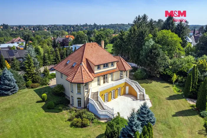 Pronájem rodinného domu, Říčany - Radošovice, Mozartova, 395 m2