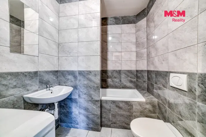 Prodej činžovního domu, Nová Role, Tovární, 360 m2