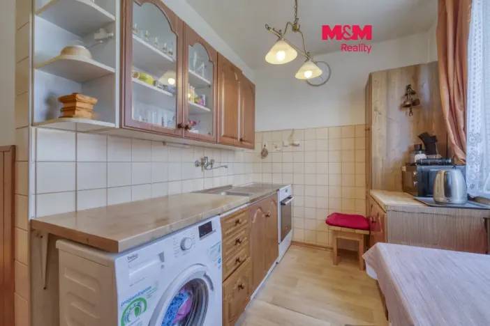 Prodej bytu 3+1, Borová Lada, 70 m2