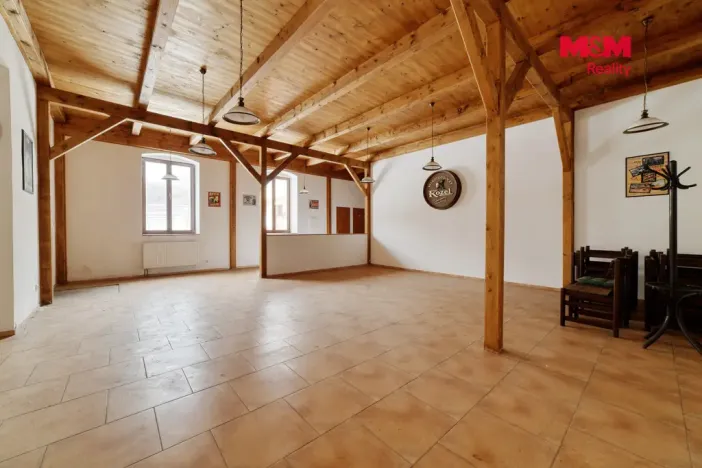 Prodej rodinného domu, Stráž nad Ohří - Boč, 500 m2