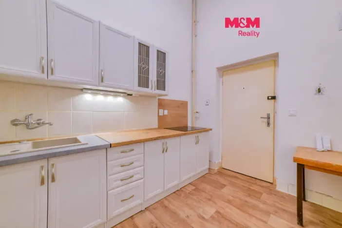 Pronájem bytu 1+kk, Mariánské Lázně, Anglická, 33 m2
