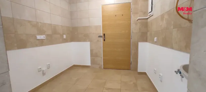 Pronájem komerční nemovitosti, Hranice - Hranice IV-Drahotuše, 29 m2