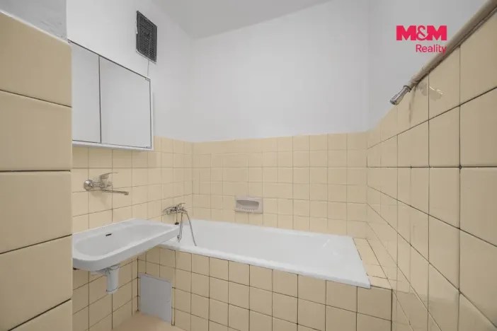 Pronájem bytu 3+1, Hradec Králové - Nový Hradec Králové, Mrštíkova, 77 m2