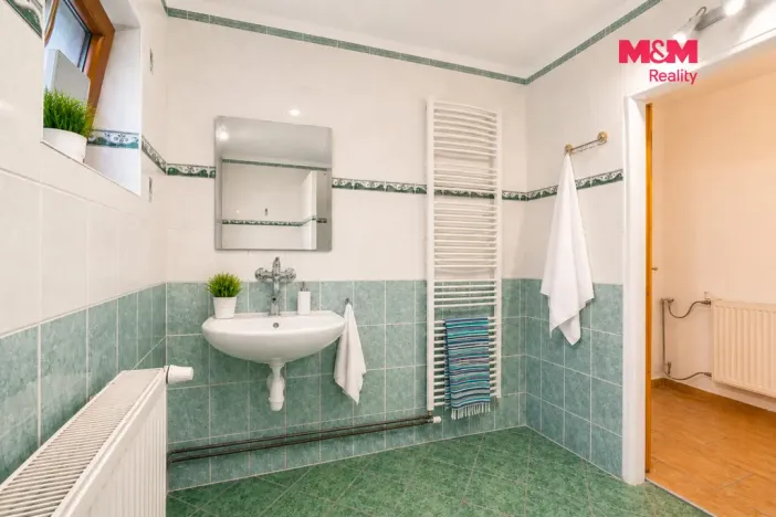 Prodej rodinného domu, Hrádek nad Nisou - Donín, Tovární, 260 m2