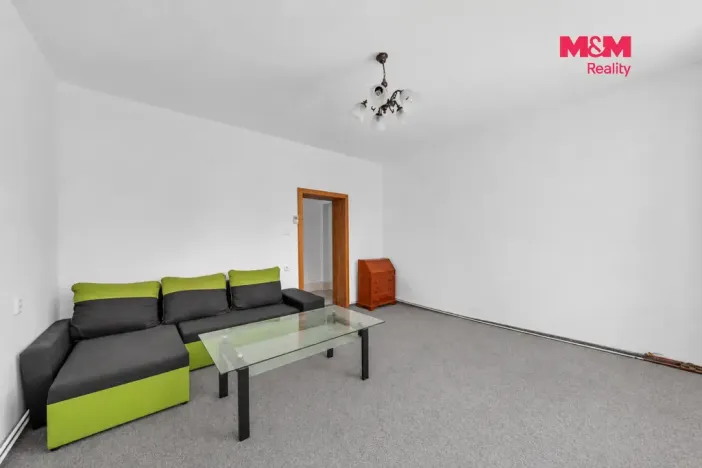 Prodej bytu 3+kk, Úpice, Svornosti, 170 m2