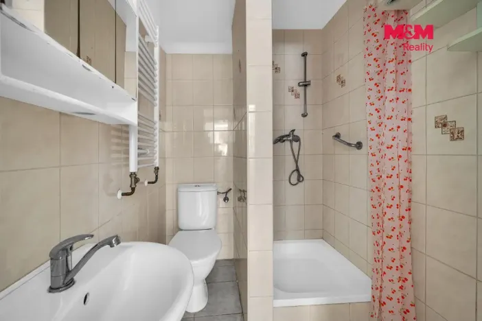 Prodej bytu 3+kk, Úpice, Svornosti, 170 m2