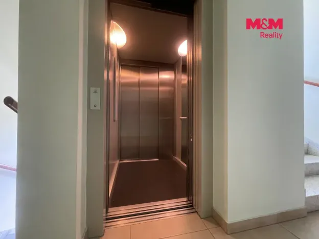 Pronájem bytu 3+kk, Praha - Střížkov, Jitravská, 83 m2