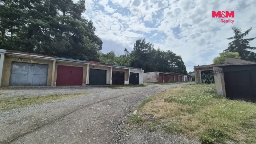 Pronájem garáže, Kladno, Šulcova, 20 m2