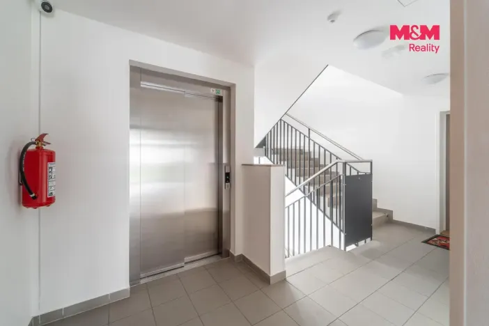 Prodej bytu 2+kk, Praha, Ke kříži, 50 m2