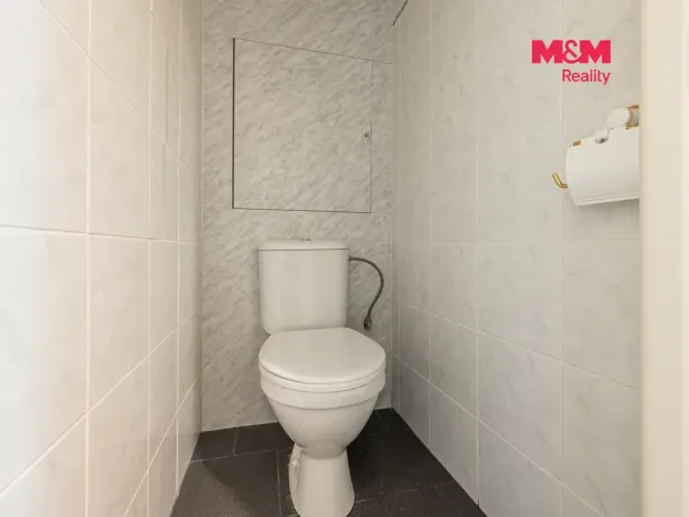 Prodej bytu 3+1, Praha - Kobylisy, Košťálkova, 66 m2