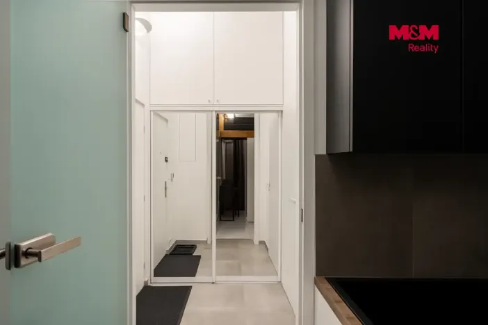 Pronájem bytu 1+kk, Praha - Vinohrady, Polská, 34 m2