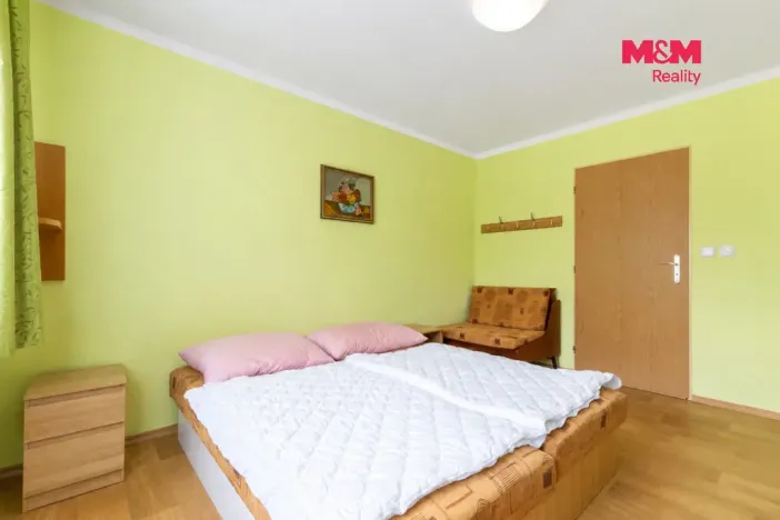 Prodej rodinného domu, Velké Karlovice, 245 m2