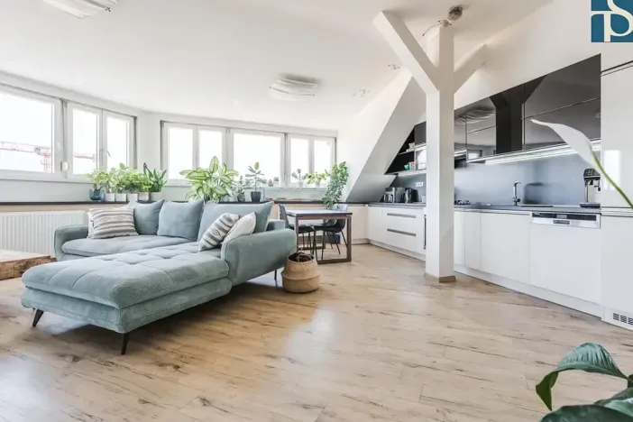 Prodej bytu 2+kk, Praha - Strašnice, Černokostelecká, 70 m2