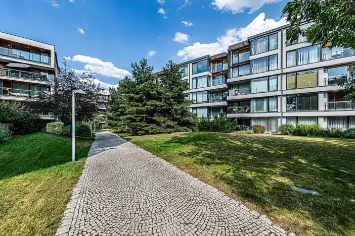 Pronájem bytu 1+kk, Praha - Vinohrady, Italská, 38 m2