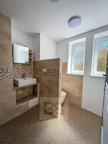 Pronájem bytu 2+1, Karlovy Vary, Šumavská, 50 m2