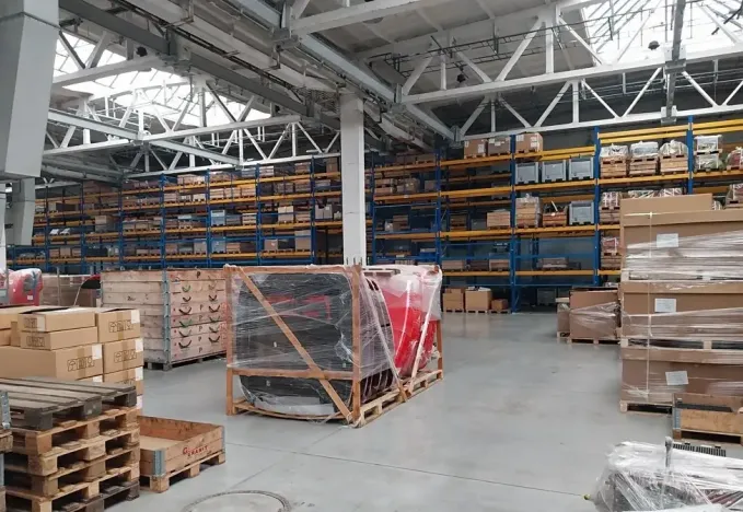 Pronájem skladu, Brno, 2400 m2