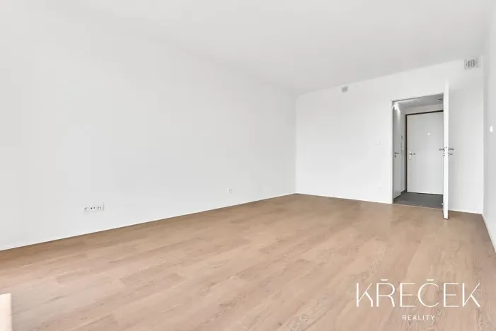 Pronájem bytu 1+kk, Třebíč, Družstevní, 28 m2