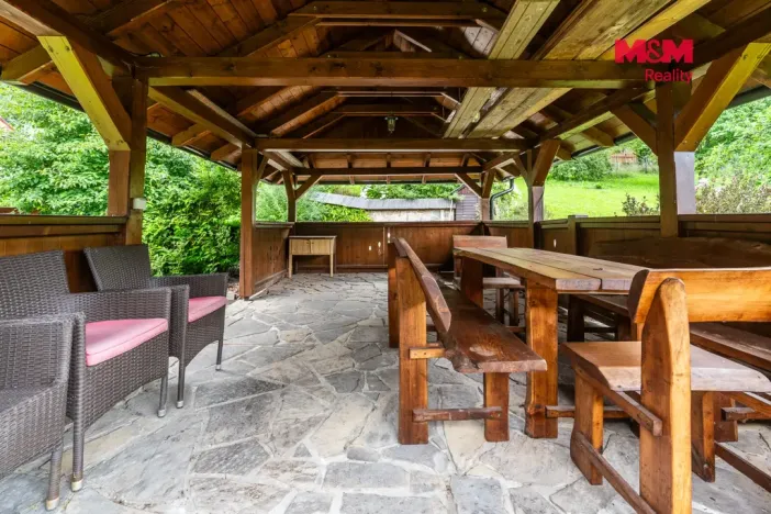 Prodej rodinného domu, Velké Karlovice, 160 m2