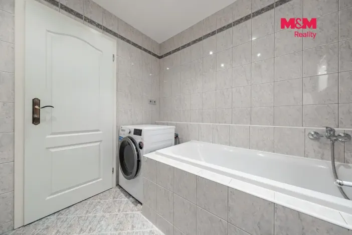 Prodej bytu 2+1, Klášterec nad Ohří, Dlouhá, 59 m2